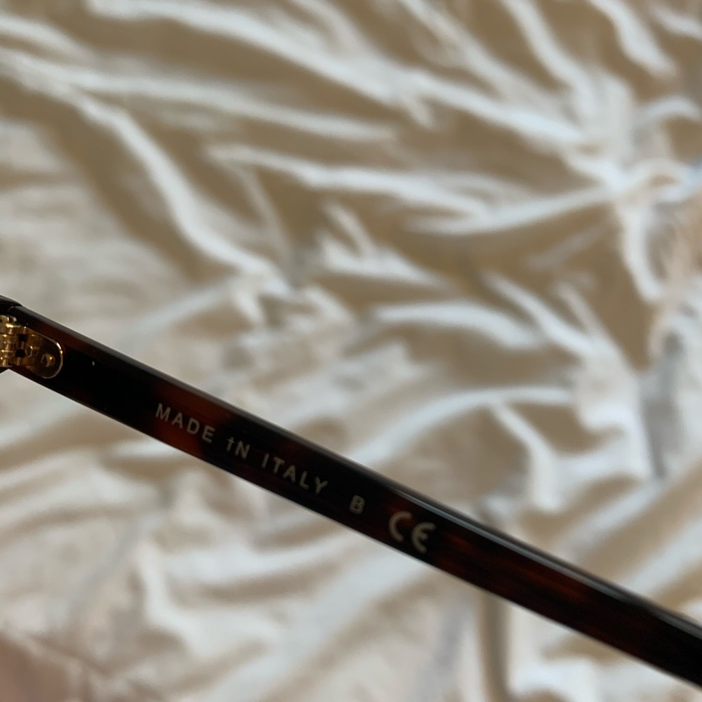 Polarized Ray-Ban Temple Clubmaster in Tortoise - Picture 5 of 7